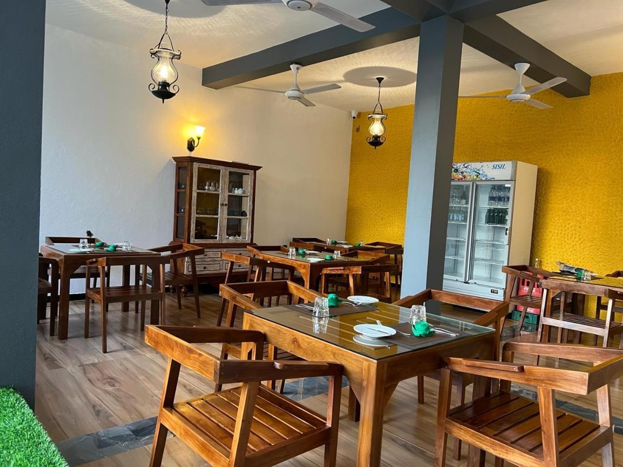 Mama'S Boutique Beach Hotel Negombo Dış mekan fotoğraf